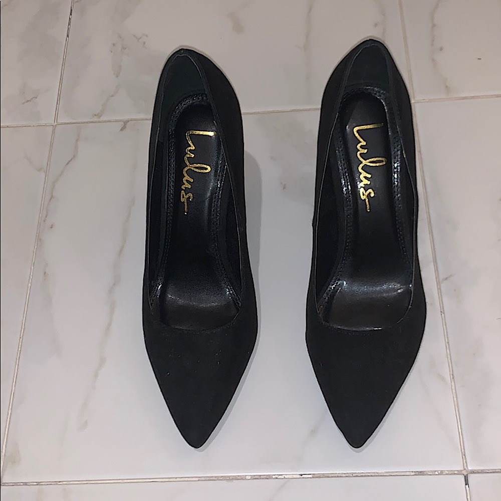 Never worn Lulu black heels